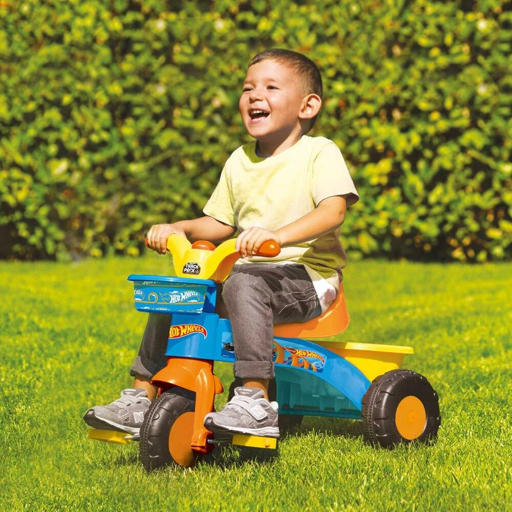 Triratis su garso signalu ir dviem krepšeliais Dolu Hot Wheels, 2306