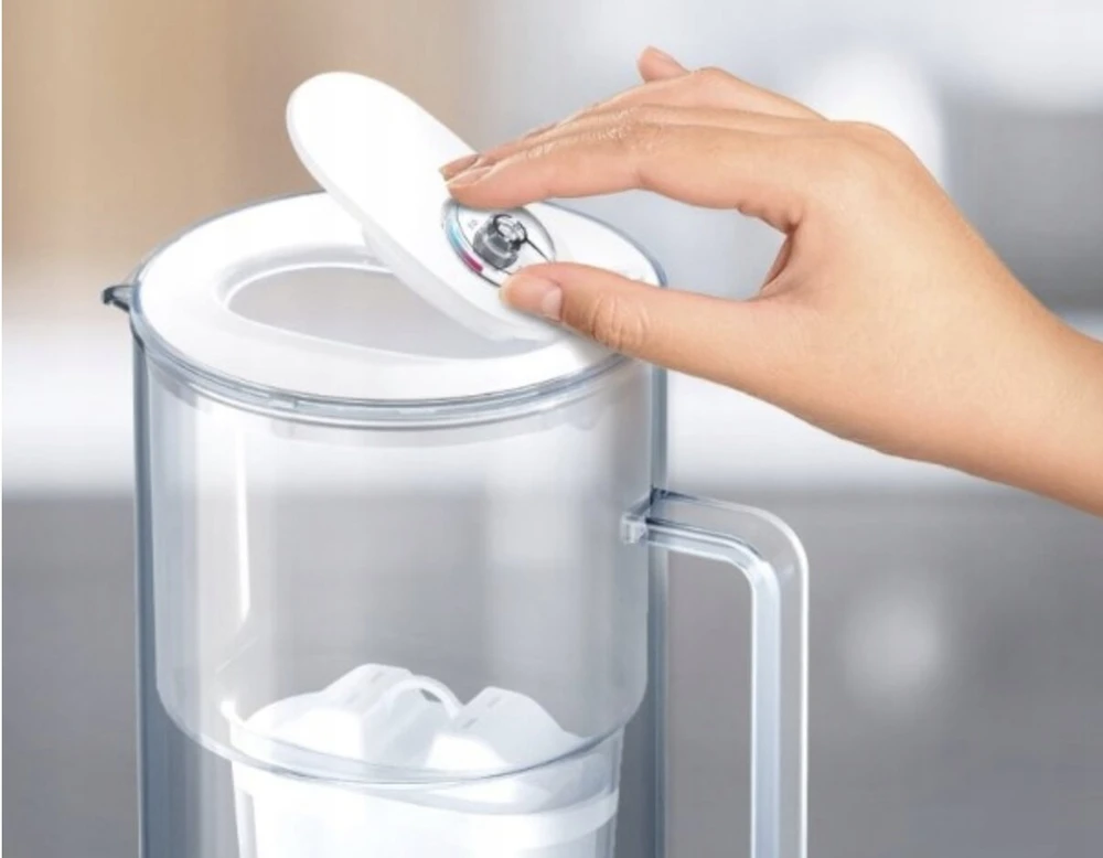 Vandens filtravimo ąsotis Aquaphor Glass 2,5L, pilkas, su 10 vnt vandens filtrų