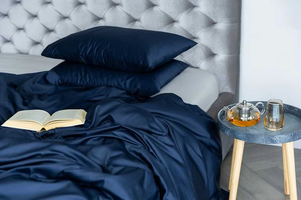 Patalynės komplektas MIEGO GURU PREMIUM satino pagalvės užvalkalas " Navy" (TC300) 40x60cm