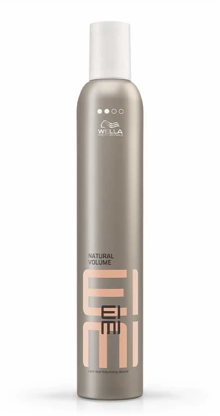 Lengvos fiksacijos plaukų putos Wella Eimi Natural Volume (2) 500ml