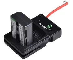 Batmax NP-FM500H akumuliatorius ir kroviklis