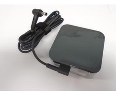 Nešiojamojo kompiuterio maitinimo adapteris Asus 65 W, 19 V (ADAPTER 65W 19V 3PIN 4.5PHI)