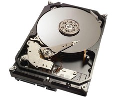 „CoreParts“ 2TB 3,5 colio SATA III (6 Gb/s) serverio diskas (IA2T2I253)