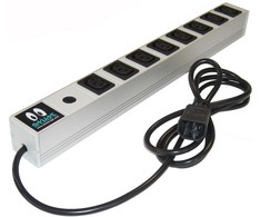 Online Usv Systeme Internetinės UPS sistemos ONLINE 1U prailginimo laidas 8 kartus 10A - IEC10A8IEC10A-RACK