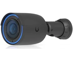UBIQUITI UVC-G6-Pro-Bullet-B Visoms oro sąlygoms pritaikyta 4K PoE+ kamera su „Multi-TOPS“ dirbtinio intelekto varikliu, 2,36 karto optiniu priartinimu ir dideliu 1/1,2 colio CMOS jutikliu, užtikrinančiu išskirtinį aiškumą esant prastam apšvietimui ir didelio nuotolio IR naktinį matymą.