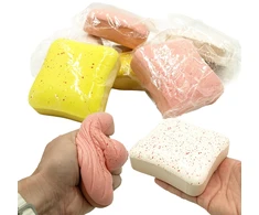 Antistresinis minkomas žaislas Pyragaitis (Squishy), 10x10x3,5 cm - Balta