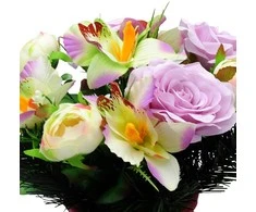 Dirbtinė rožių ir orchidėjų puokštė vazone