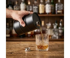 Juoda statinės formos metalinė gertuvė, 600 ml