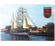 Magnetukas "Klaipėda" su laivu Meridianu