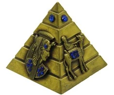 Statulėlė Egipto piramidė, h 4,5x3,5x3,5 cm