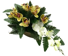 Vėlinių puokštė iš dirbtinių kardelių ir žalių orchidėjų žiedų