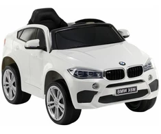 Baltas BMW X6 elektrinis automobilis