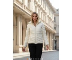 Moteriška balta striukė Kaja