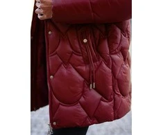 Moteriška žieminė bordo spalvos striukė Verni