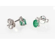 Auksiniai auskarai su brangakmeniais. . Praba: 585°. Akmuo: Briliantai , Smaragdas - 1.28 g. - 7 mm. - Briliantai (0,036Ct), Smaragdas (0,533Ct)