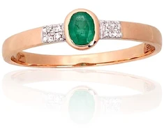 Auksinis žiedas - 17.5 - 1.18 g. - Briliantai (0,024Ct), Smaragdas (0,2Ct)