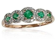Auksinis žiedas su brangakmeniais. Metalas: Raudonas Auksas. Praba: 585°. Akmuo: Briliantai , Smaragdas - 17.5 - 1.19 g. - Briliantai (0,103Ct), Smaragdas (0,246Ct)