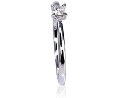 Auksinis žiedas su brangakmeniais. Metalas: Baltas Auksas. Praba: 585°. Akmuo: Briliantai - 17.5 - 1.69 g. - Briliantai (0,1Ct)