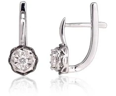 Auksiniai auskarai su brangakmeniais. Metalas: Baltas Auksas. Praba: 585°. Akmuo: Briliantai - 2.21 g. - 13 mm. - Briliantai (0,1Ct)