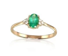 Auksinis žiedas su brangakmeniais. Metalas: Raudonas Auksas. Praba: 585°. Akmuo: Briliantai , Smaragdas - 15.5 - 1.21 g. - Briliantai (0,037Ct), Smaragdas (0,462Ct)