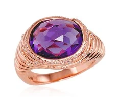 Auksinis žiedas su brangakmeniais. Metalas: Raudonas Auksas. Praba: 585°. Akmuo: Briliantai , Ametistas - 18 - 9.72 g. - Briliantai (0,192Ct), Ametistas (7,737Ct)