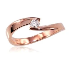Auksinis žiedas su brangakmeniais. Metalas: Raudonas Auksas. Praba: 585°. Akmuo: Briliantai - 17 - 2.78 g. - Briliantai (0,13Ct)