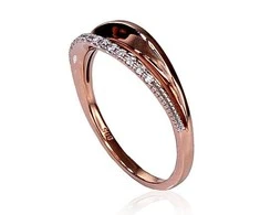 Auksinis žiedas su brangakmeniais. Metalas: Raudonas Auksas. Praba: 585°. Akmuo: Briliantai - 17 - 2.79 g. - Briliantai (0,05Ct)