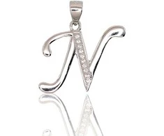 Sidabrinis Pakabukas - Vardo Raidė. Metalas: Sidabras. Praba: 925°. Akmuo: Cirkonai - 2.4 g. - 22 mm.