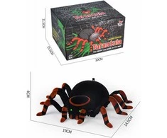 Cooler Stuff Spider voras su valdymo pultu, ropojantis per sieną