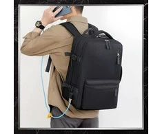 Kelioninė kuprinė BAD&amp;BAGS, juoda, su USB, vandeniui atspari