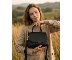 Maža moteriška „Peterson“ crossbody rankinė iš ekologiškos odos, juoda
