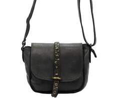 Moteriška natūralios odos juoda crossbody rankinė su dekoratyvia rankena VS 002
