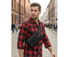 Vyriška maža juoda „Peterson“ lengva miesto rankinė per petį (crossbody), užsegama užtrauktuku, iš tekstilės