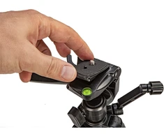 Neo Tools lazerinis płaszczyznowy 30 m, 5 linii, 360° w poziomie, su etui i statywem 1.5 m