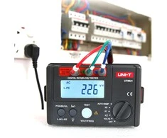Skaitmeninis RCD testeris Uni-T UT582+