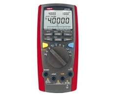 UNIVERSALUS MATAVIMO PRIETAISAS UT-71D UNI-T