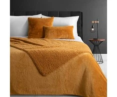 Eurofirany Medaus spalvos dirbtinio kailio dekoratyvinis užtiesalas, 220x240 cm, jaukus lovos ar sofos uždangalas, didelė gramatūra 430 g/m², poliesterio medžiaga, minkštas pledas Lovatiesė