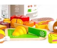 Ecotoys Medinis maisto pjaustymo rinkinys, Eko žaislas 23vnt