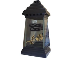 Salamina Kapų žvakė.Žvakidė į kapines "Koplytėlė MYLIMAI MAMAI" aukštis 31,5 cm