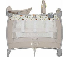 GRACO Vaikiška lovelė, maniežas CONTOUR ELECTRA, persirengimo stalas, čiužinys, krepšys, skydas