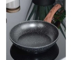 Keptuvė Vilde Juodas&amp;Wood 20 cm su granitine danga