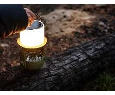 Przenośna Nešiojama stovyklavimo lempa su ventiliatoriumi „TRACER LightBreeze“