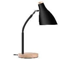 Tracer lampka biurkowa Scandi Juodas