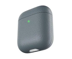 „KeyBudz PodSkinz Artisan“ serijos odinis dėklas, skirtas „AirPods 3“ – pilkos spalvos