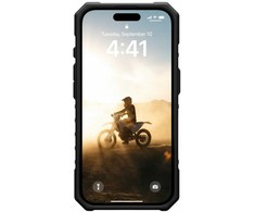 Dėklas „Urban Armor Gear“ „UAG Pathfinder Clear“ su „MagSafe“, skirtas „iPhone 16“ – pelenų spalvos