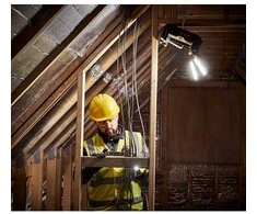 Įrankių dėžė DeWalt DWST08061-1 + prožektorius