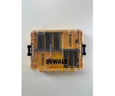 DEWALT vidutinio kietumo dėklas+ [DT70803-QZ] su 2 mažomis didelės talpos laikymo dėžėmis ir 6 antgalių laikikliais