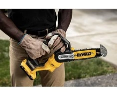 Šakų genėjimo grandininis pjūklas DeWalt DCMPS520P1-QW; 18 V; 1x5,0 Ah akum.