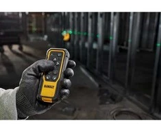 savaime išsilyginantis 3 spindulių lazeris 360° žalias, iki 80m, 18V XR DeWALT [DCLE34035D1-QW] 2.0Ah