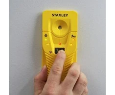 Metalo ir medienos ieškiklis Stanley S110